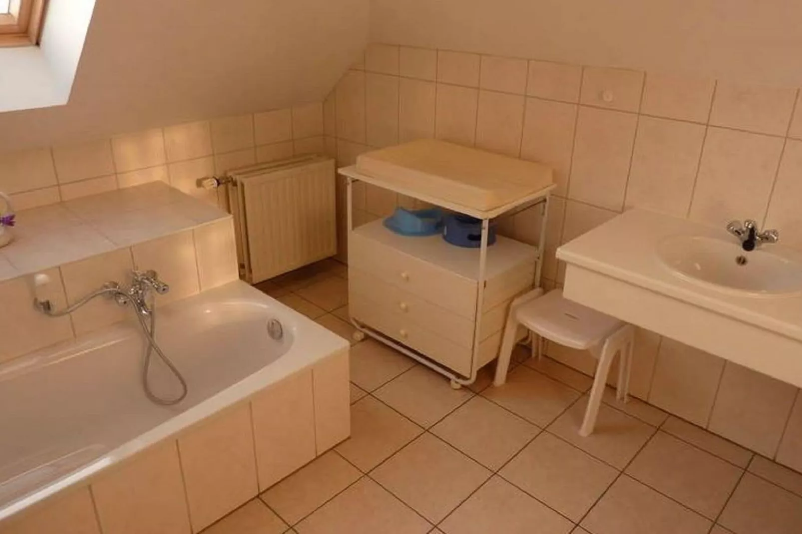 Les Pâturages-Badezimmer