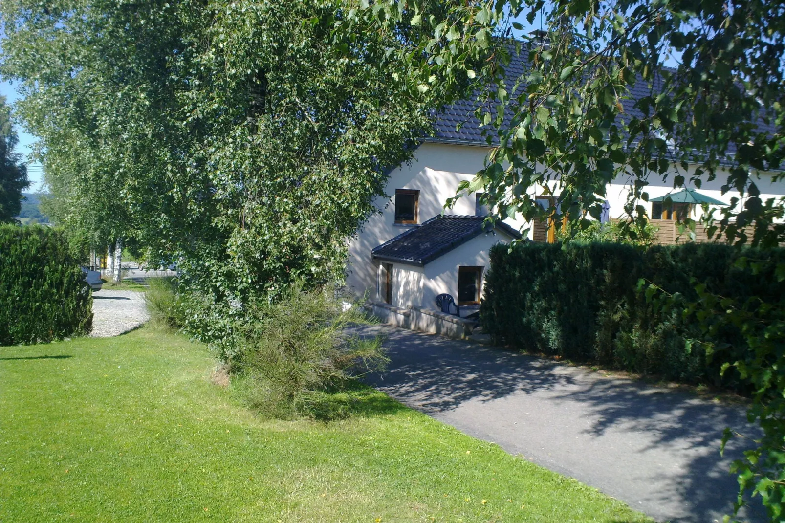 Les Prés Verts-Exterior summer