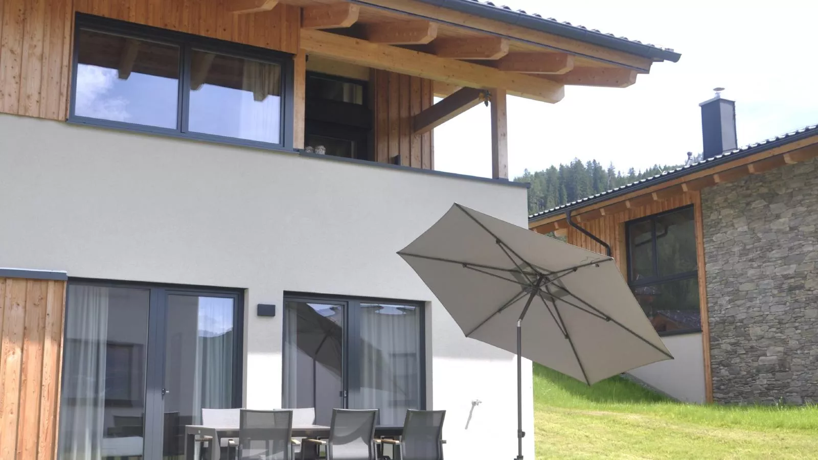 Grebenzen Eiszeit Lodge-Terrace balcony