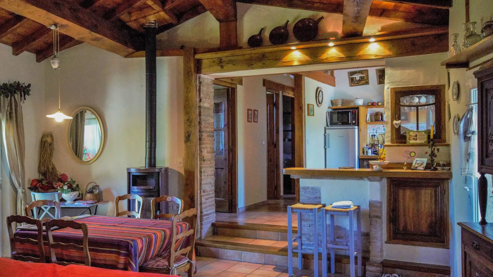 Gite des Kathares-Dining room