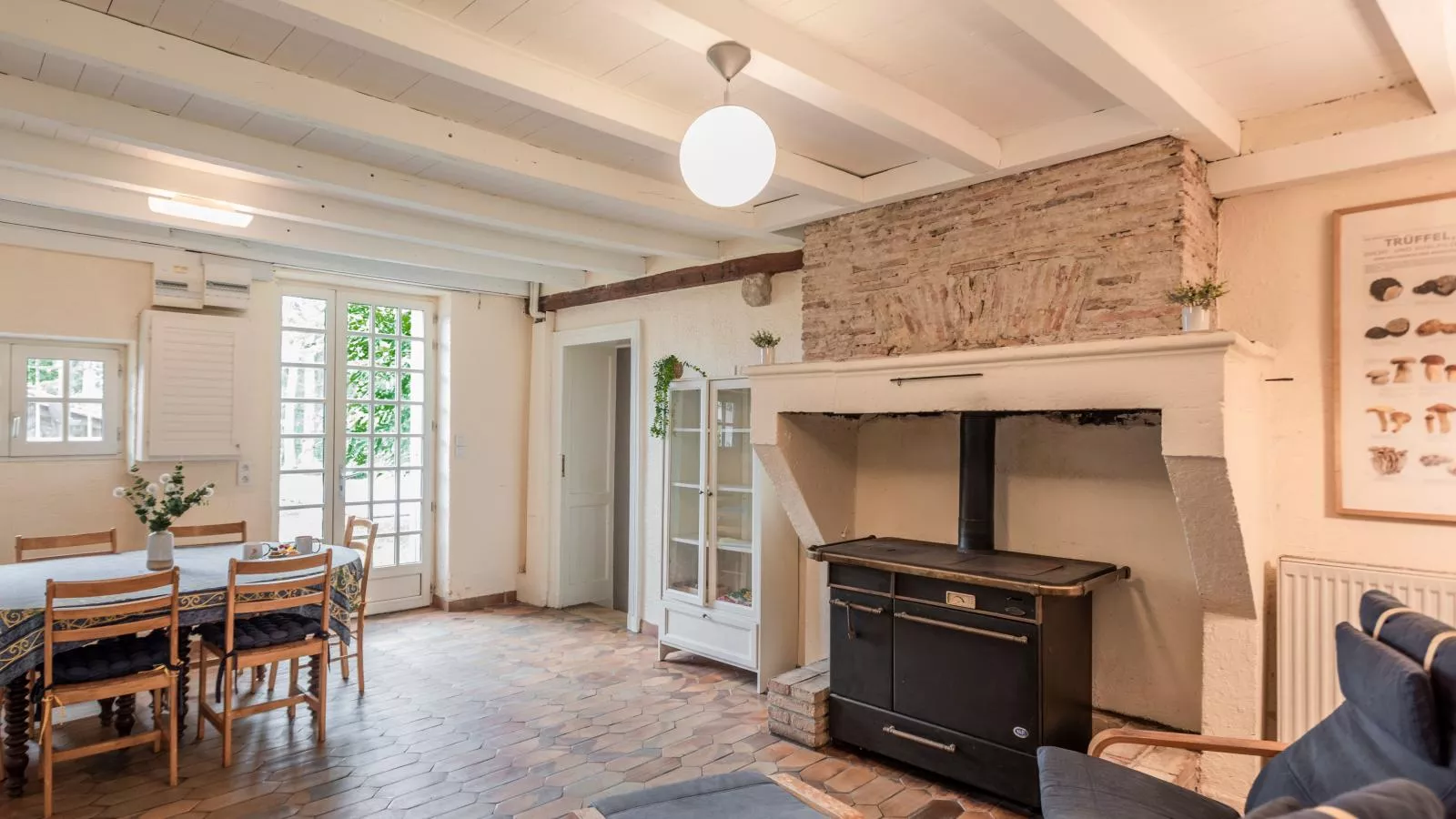Fond de Bacquey-Living room