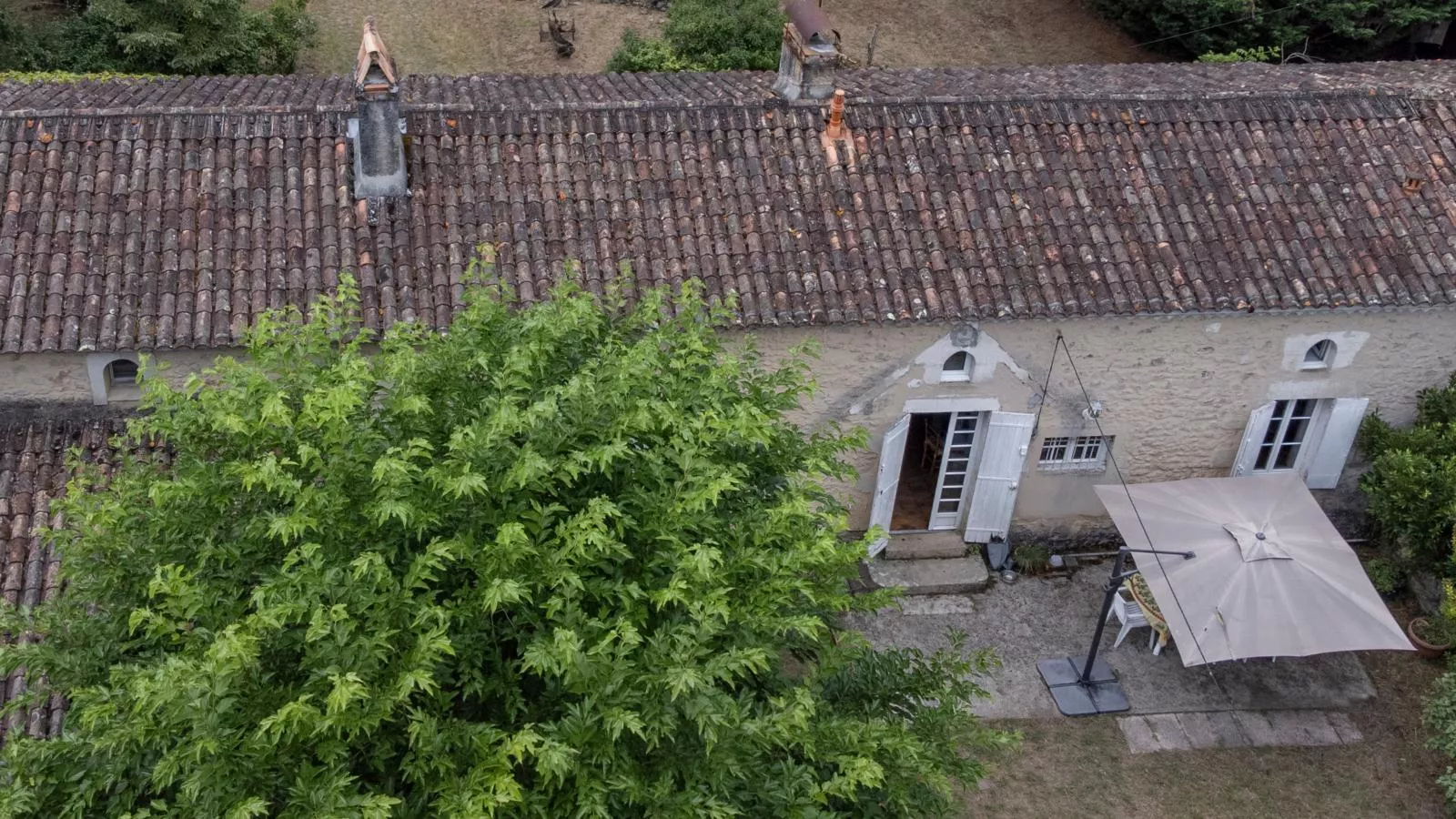Fond de Bacquey-Exterior summer