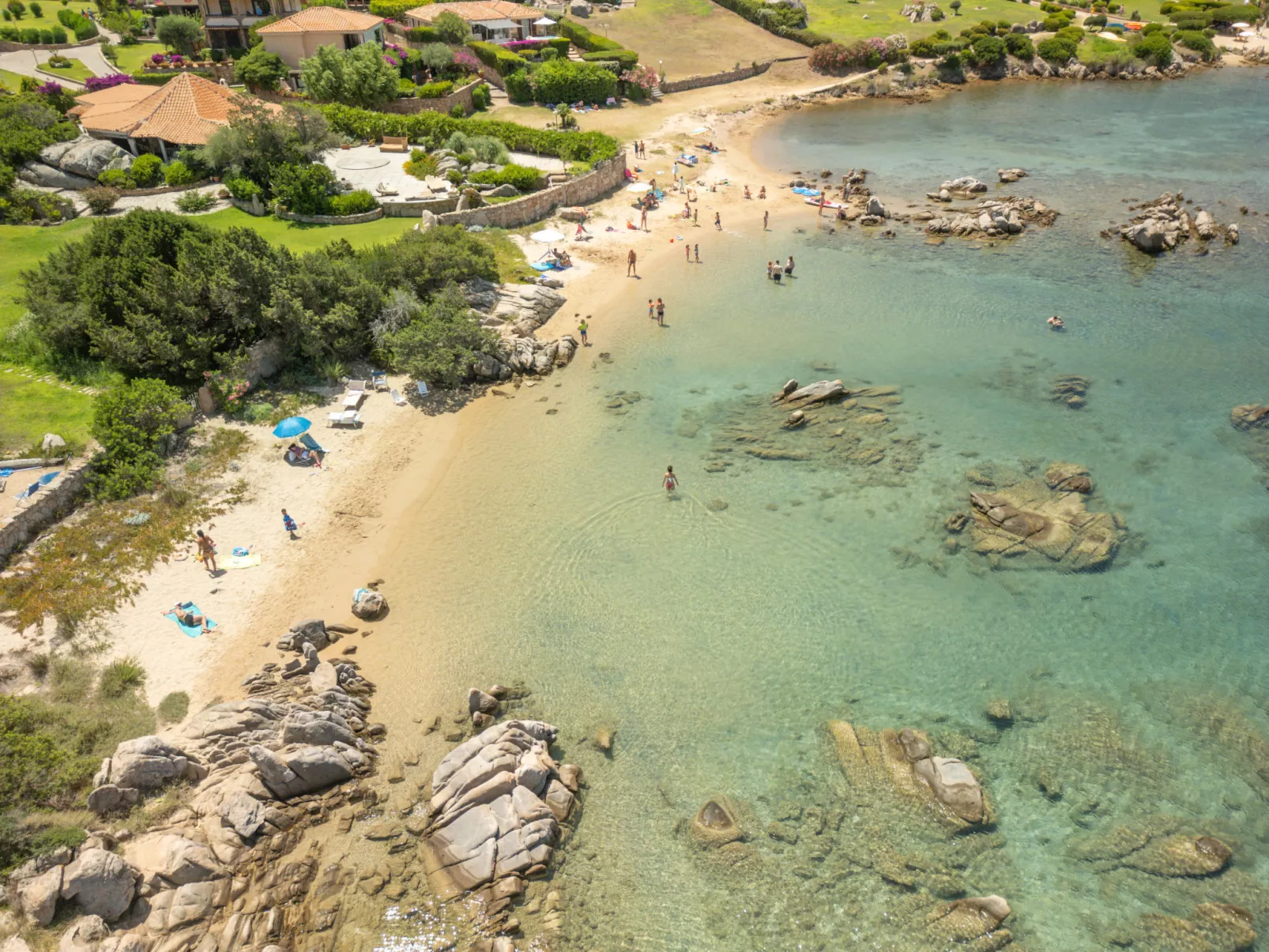 D4 - F3, Baia de Bahas-Outside