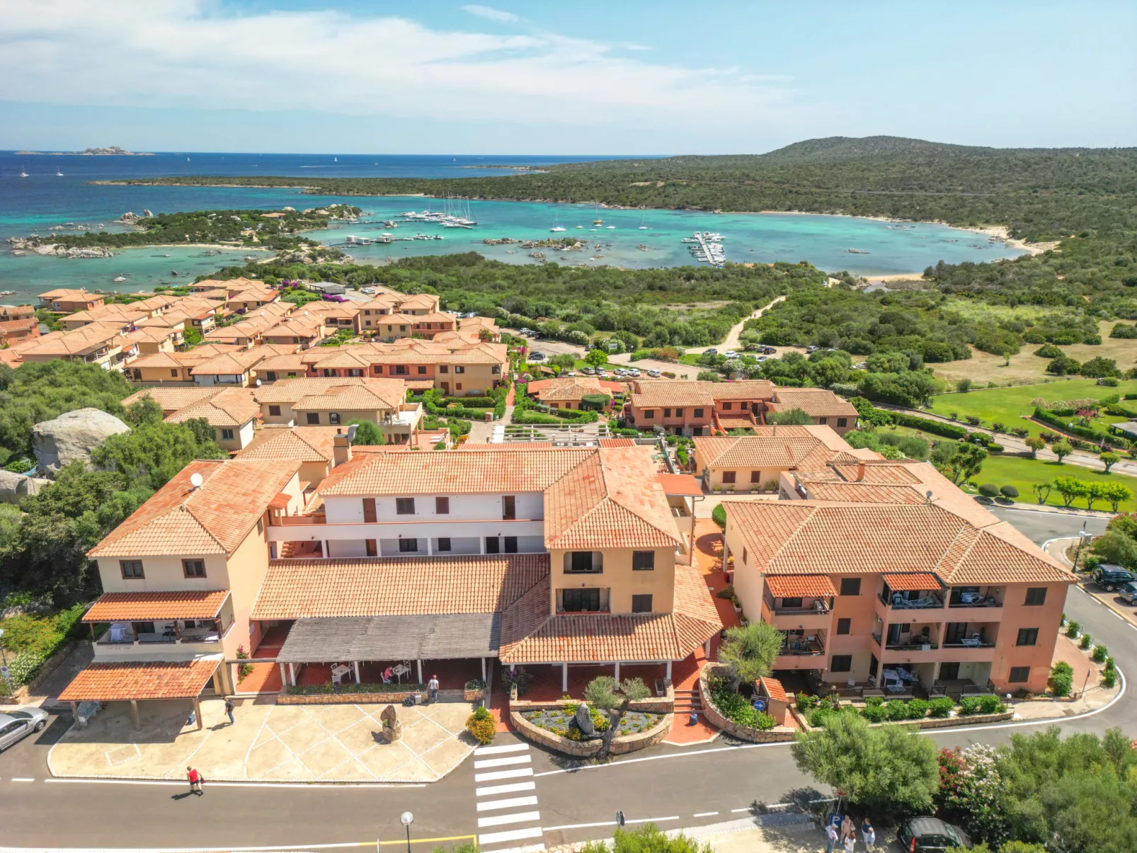 D4 - F3, Baia de Bahas-Outside