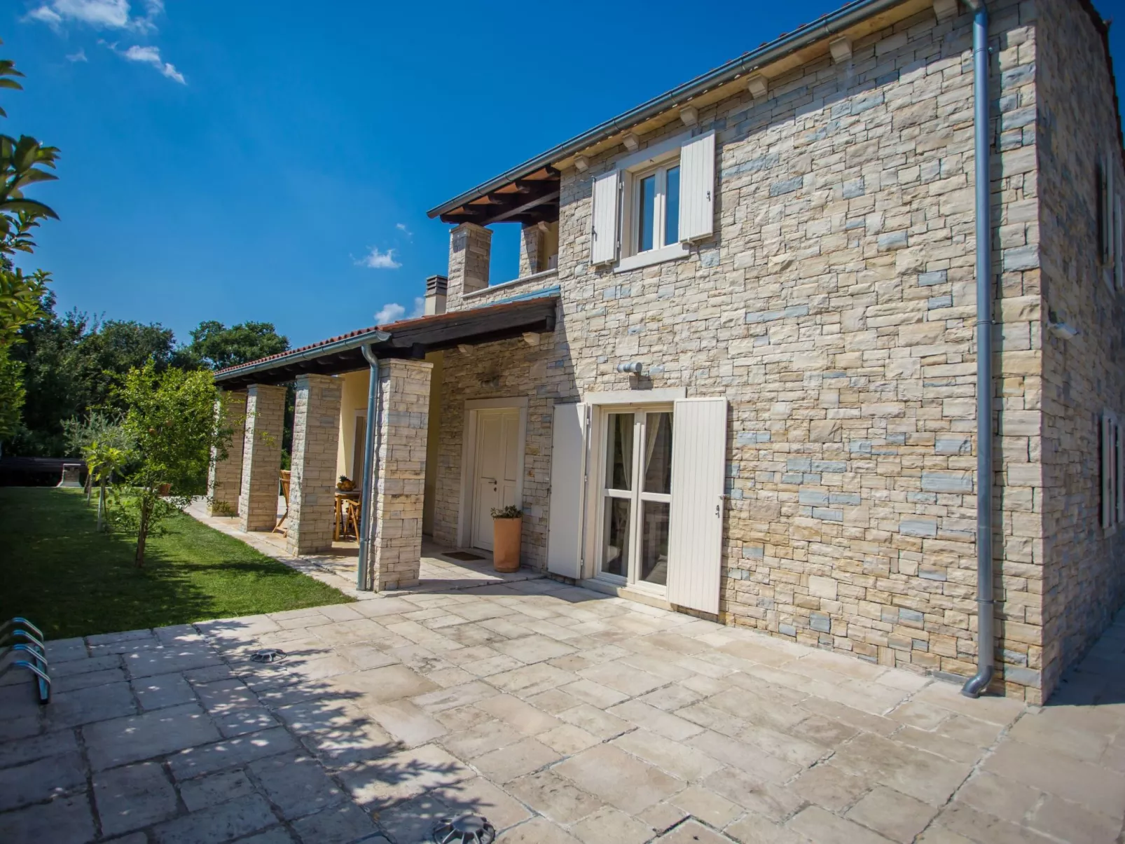 Villa Samanta-Draußen