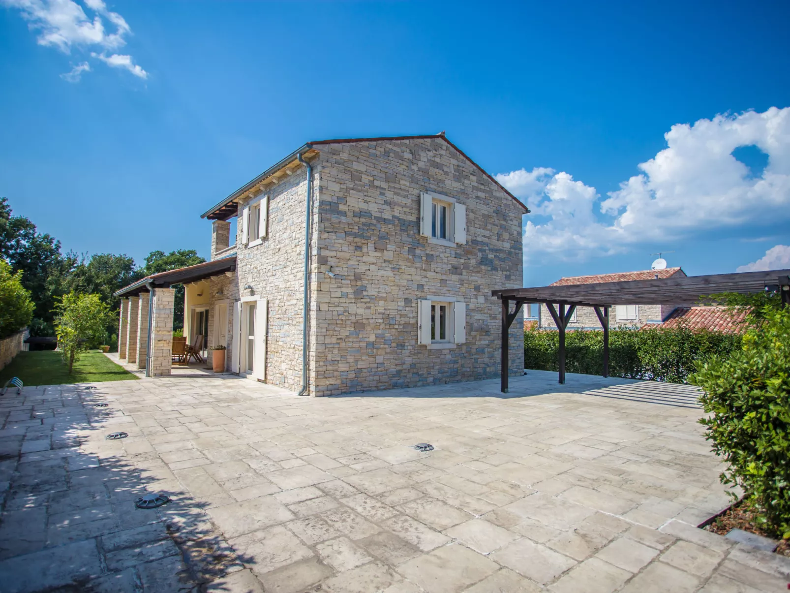 Villa Samanta-Draußen