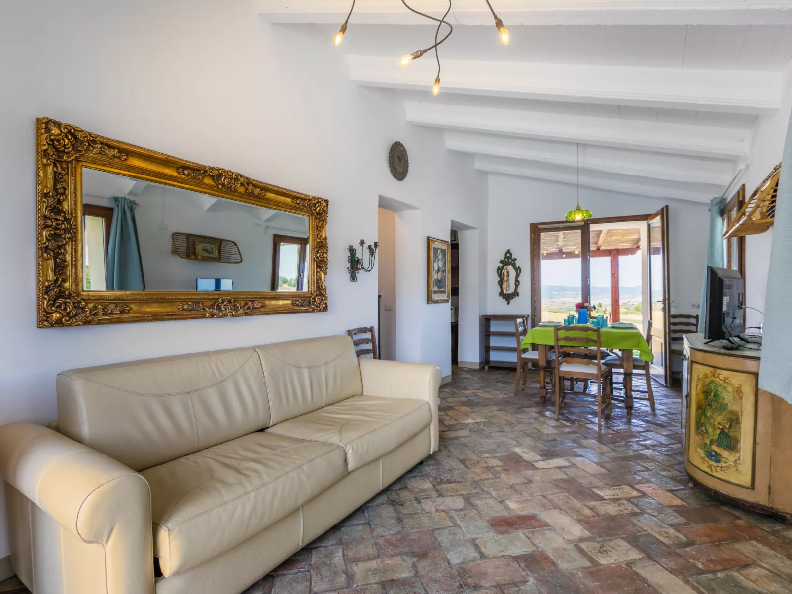 Casaletto Anticaluce-Inside