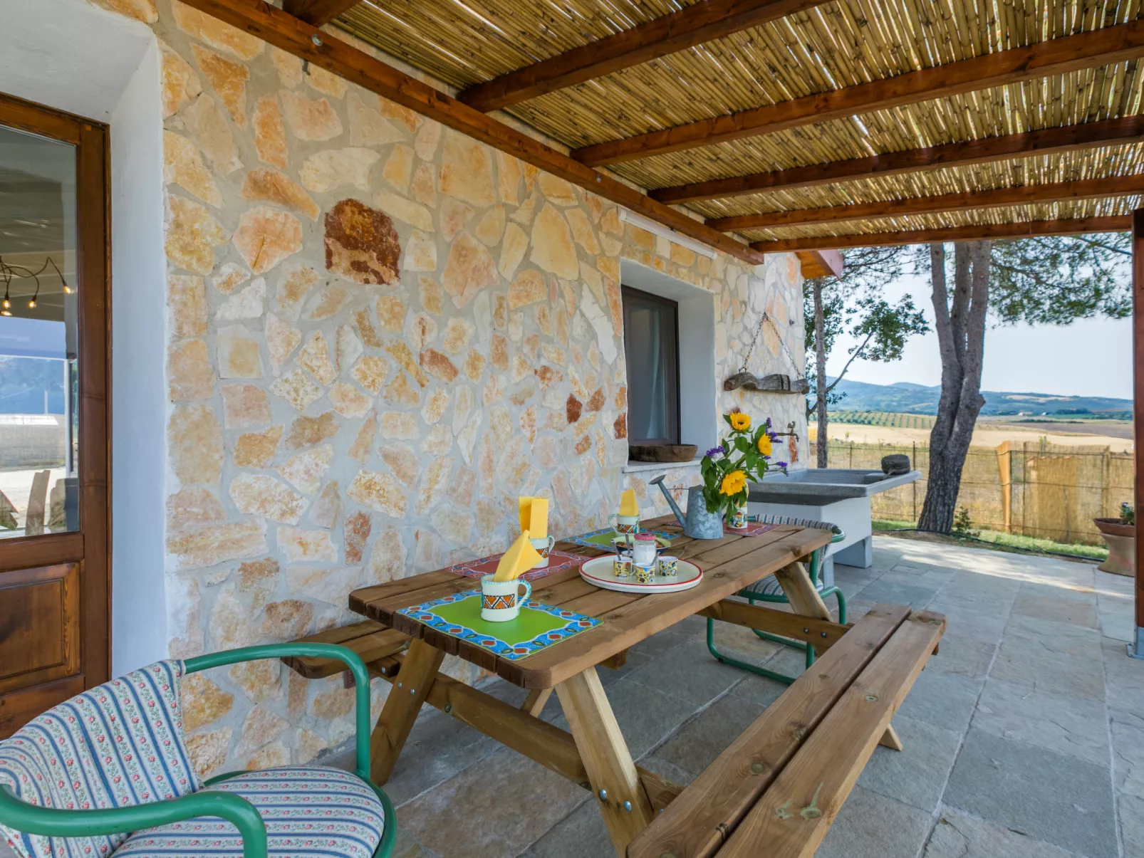 Casaletto Anticaluce-Outside