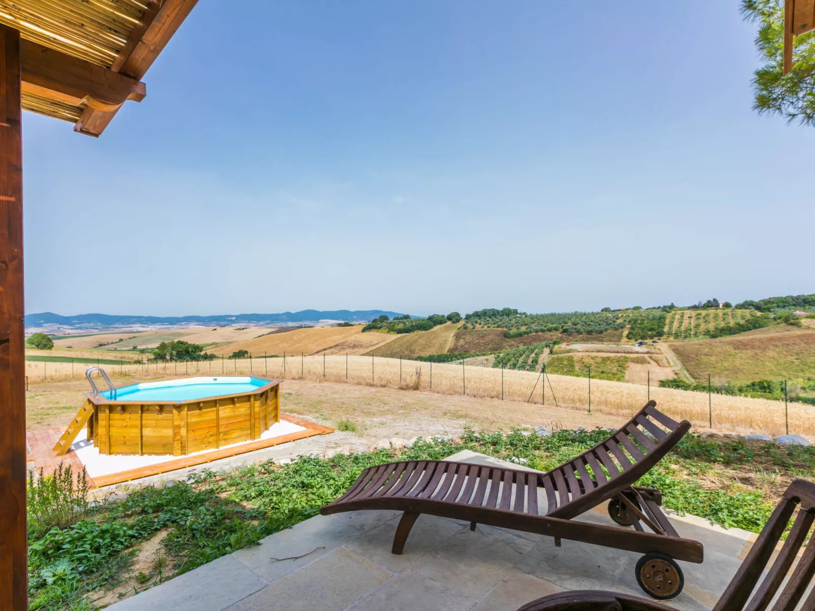 Casaletto Anticaluce-Outside
