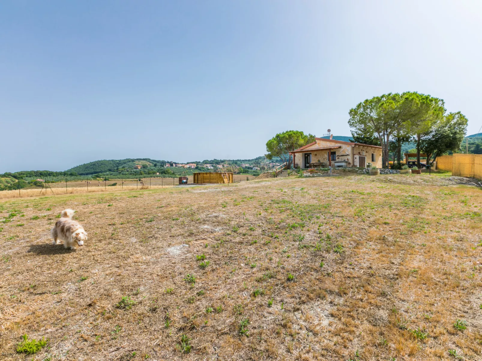 Casaletto Anticaluce-Outside