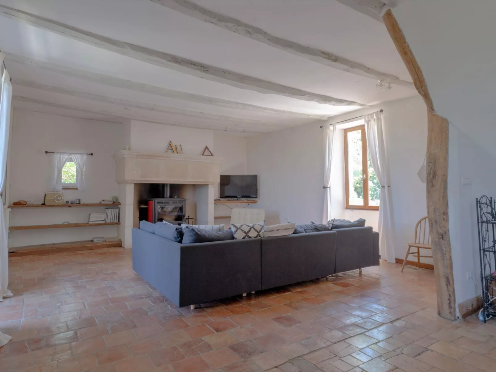 Larroque Haute-Inside