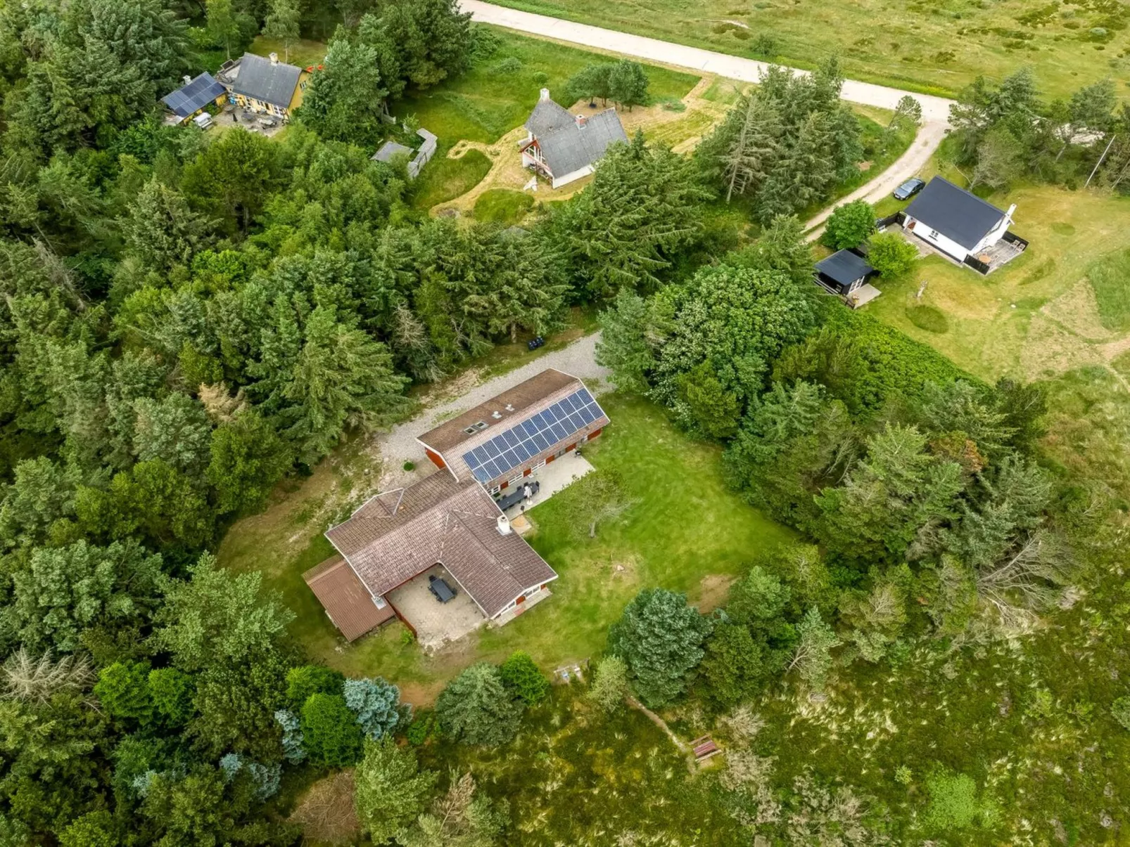 "Aisling" - 700m from the sea-Outside