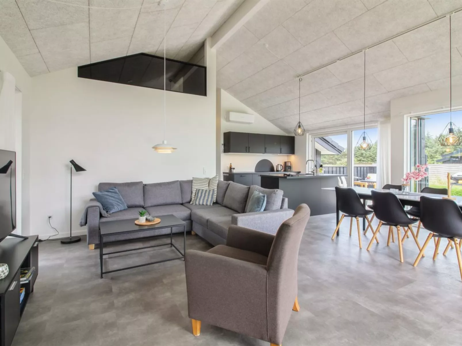 "Holke" - 600m from the sea