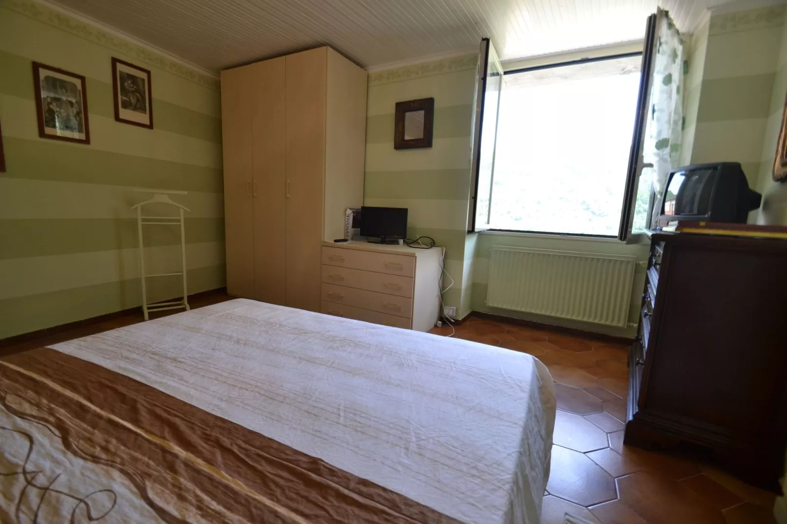 Fiore in testa-Bedroom