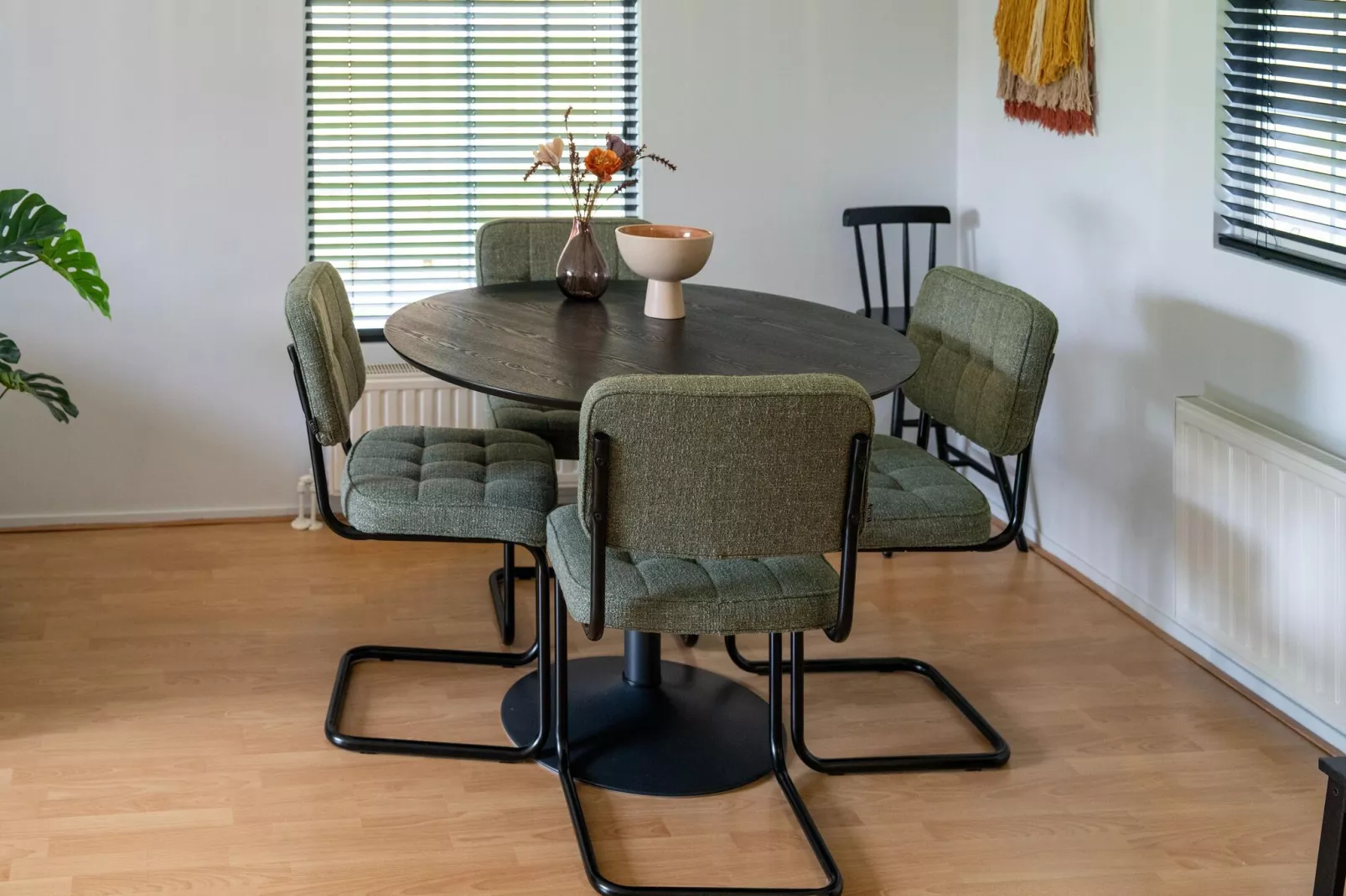 Huisje 59-Dining room