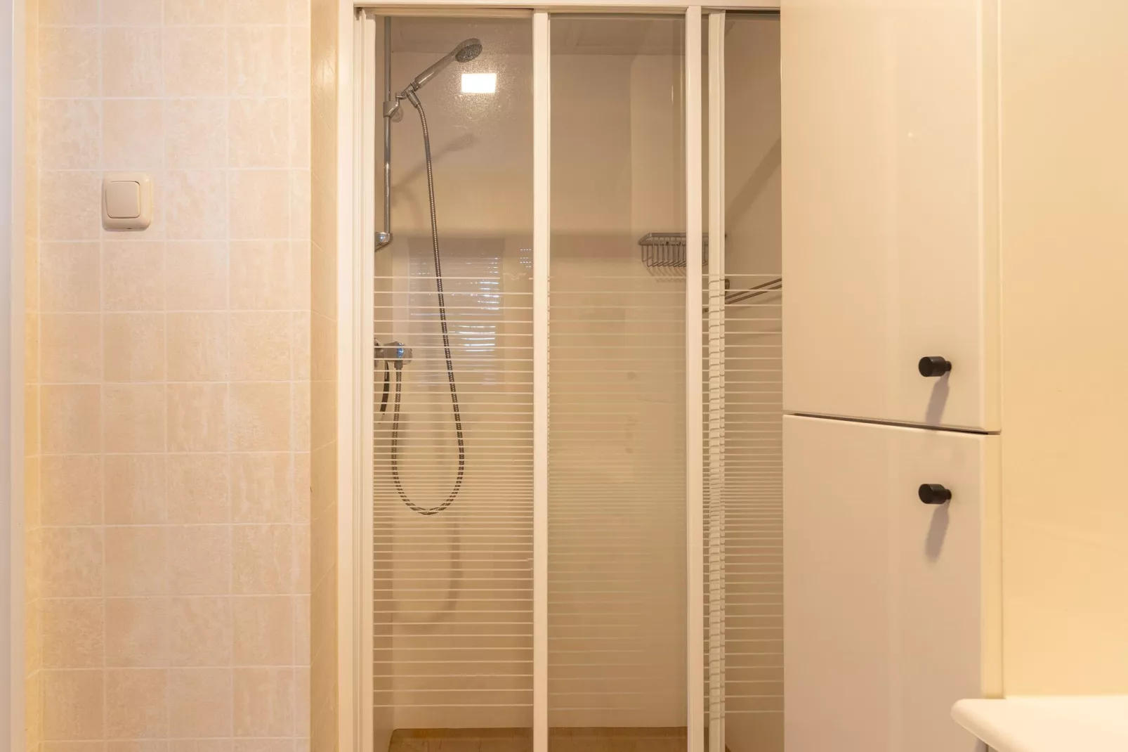 Huisje 59-Bathroom
