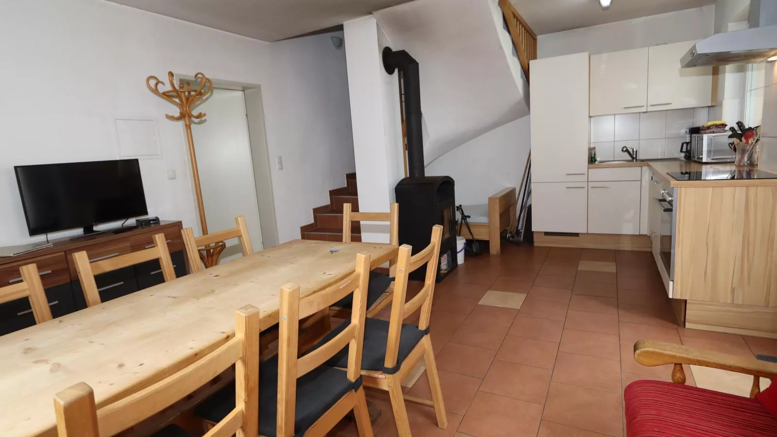 Haus Oliver 3-Dining room