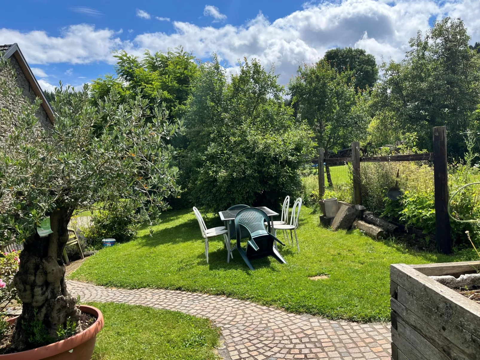 Nürburgblick-Outside