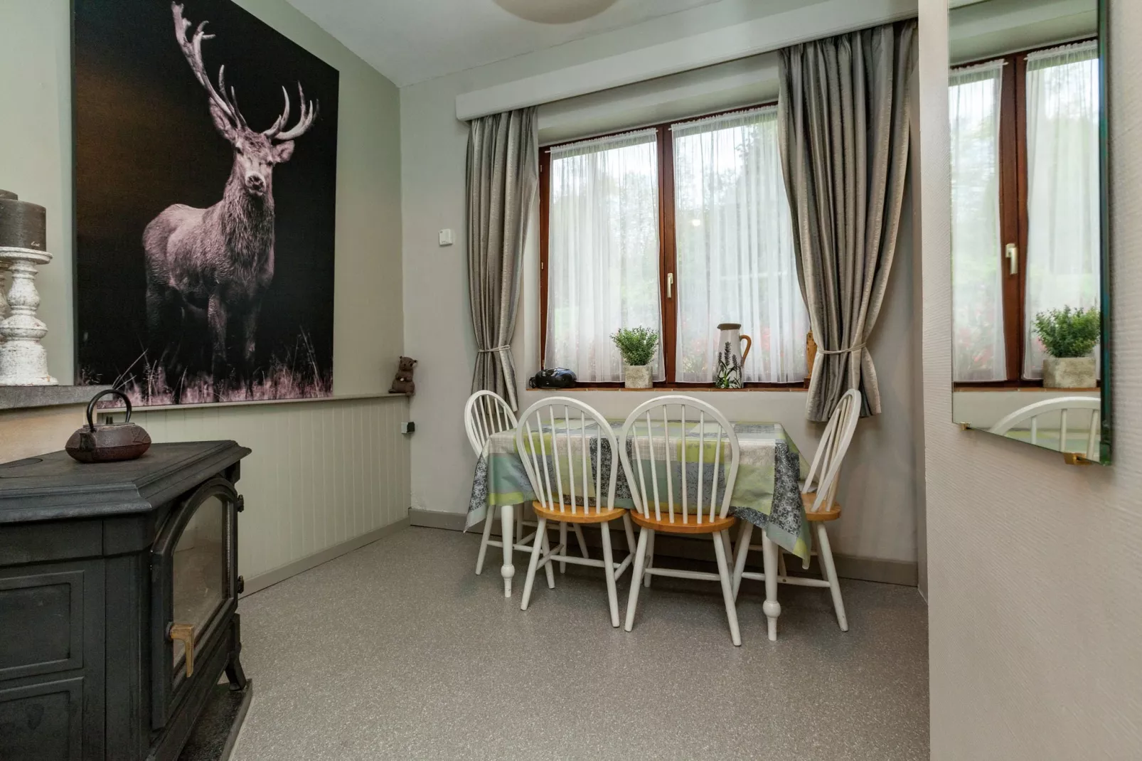 Au Télégraphe-Dining room