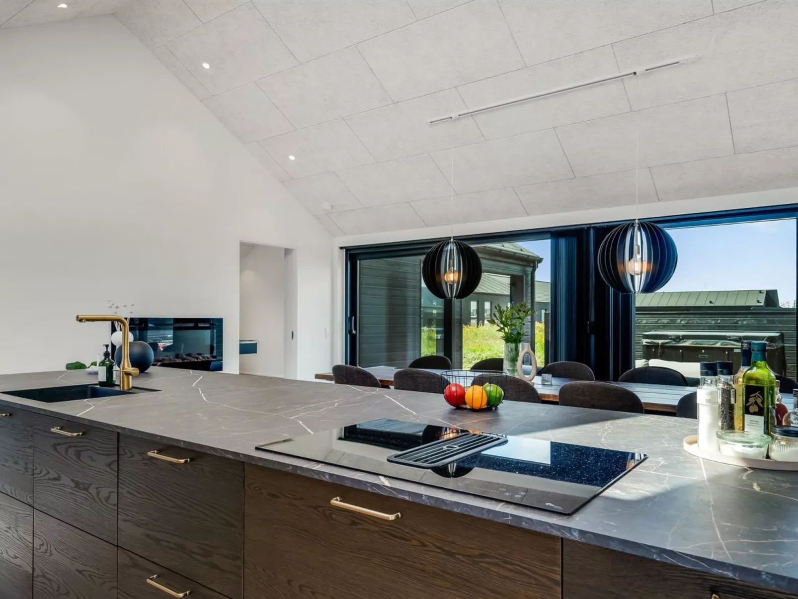 "Analine" - 950m from the sea-Inside