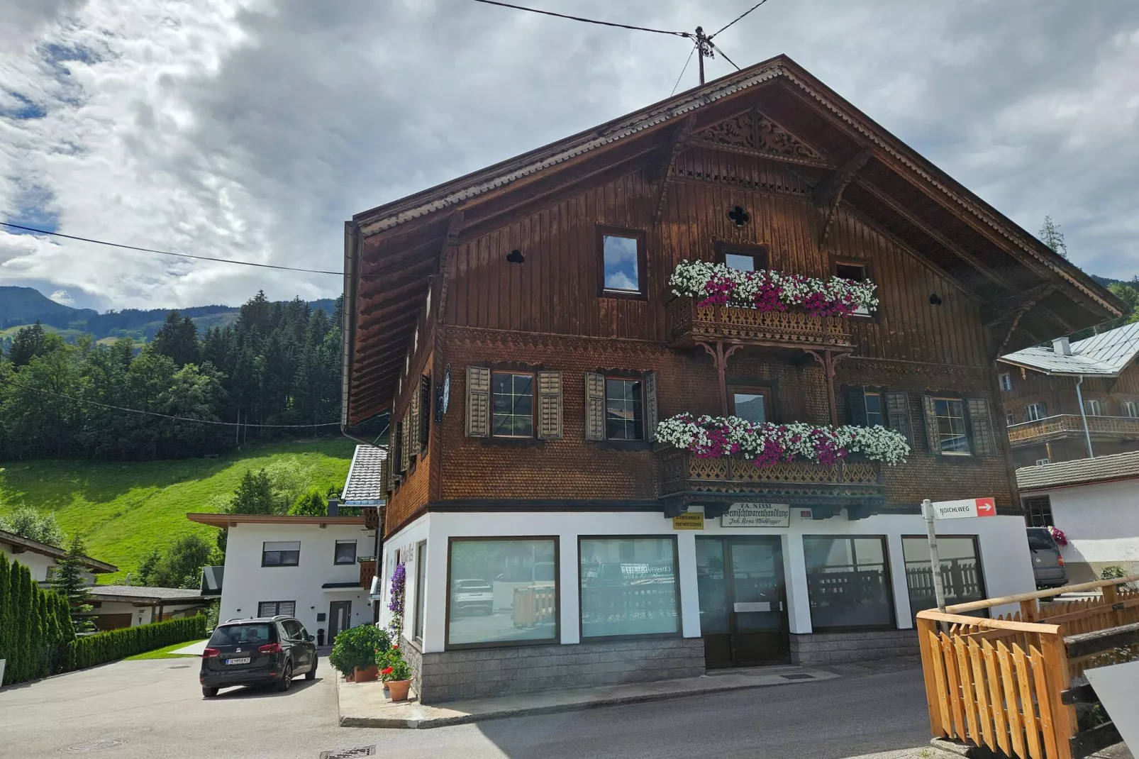 Haus Nissl-Außenbereich Sommer