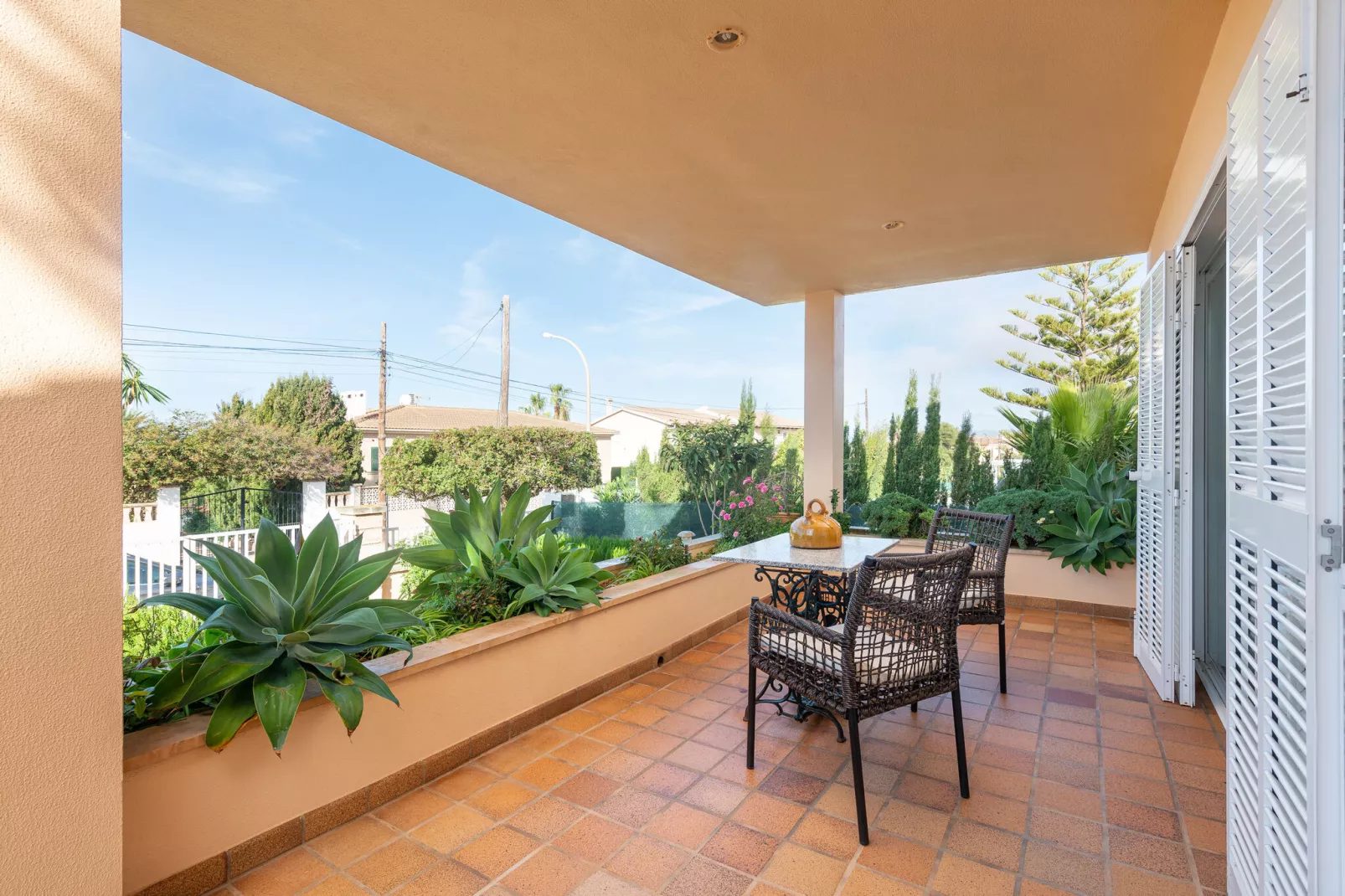 Can Moragues & Martorell-Exterior summer