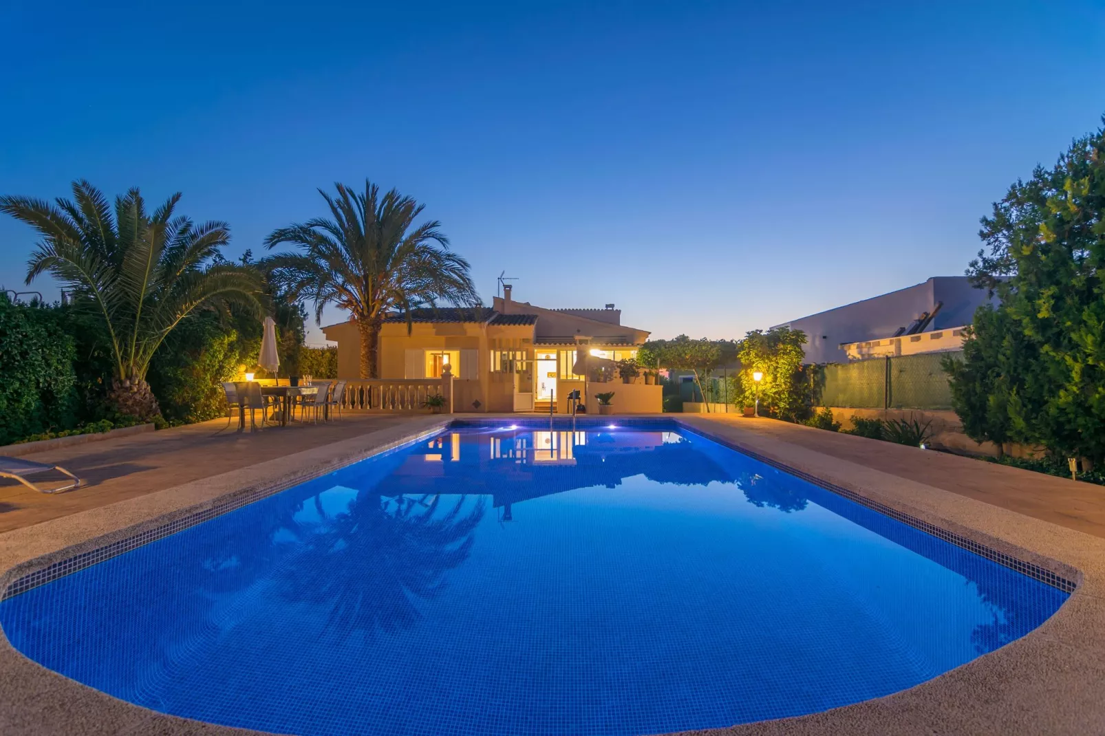 Can Moragues & Martorell-Exterior summer