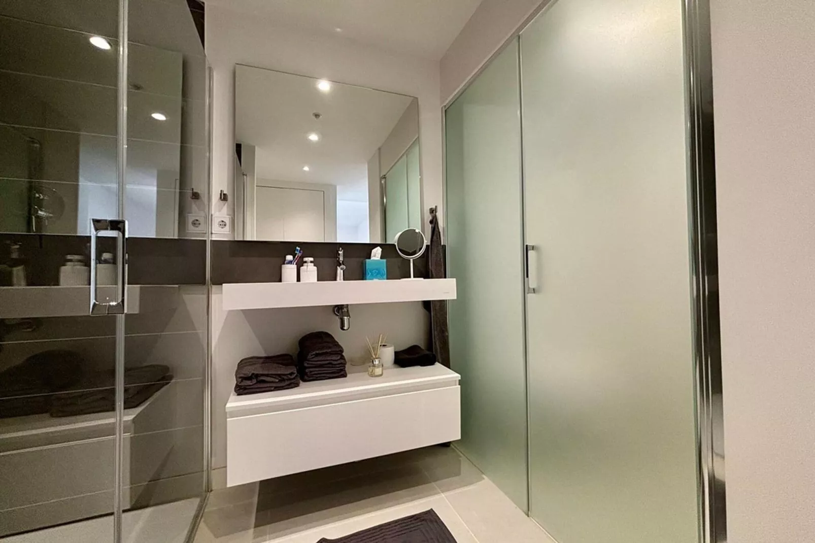 Bella Vista-Bathroom