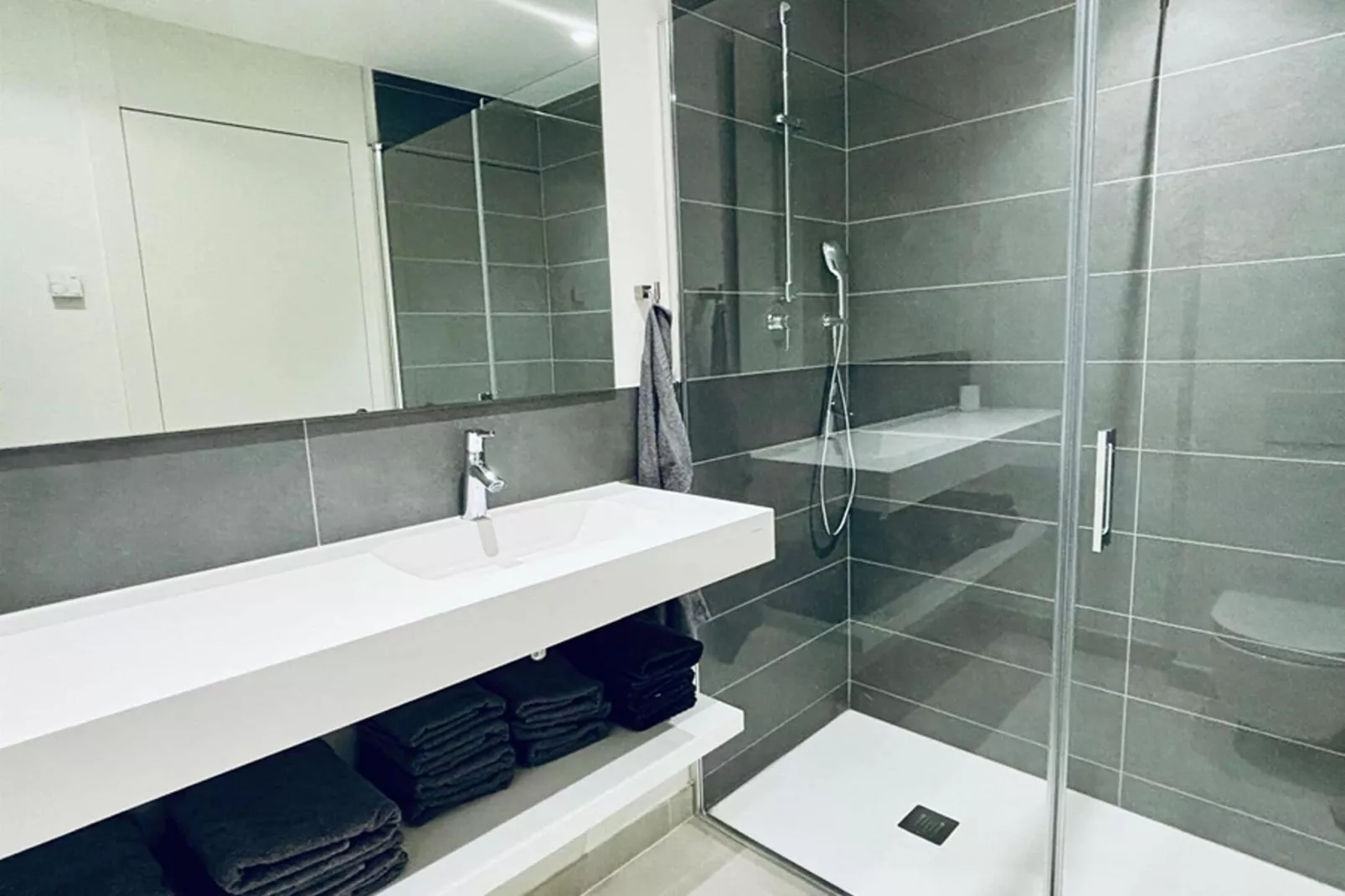 Bella Vista-Bathroom