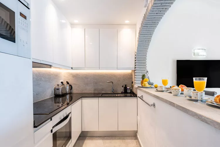 CT 283 - Faro's Doña Berta Apartment - Riviera del Sol-Kitchen