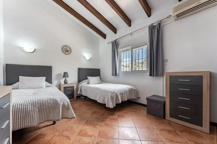 CT 283 - Faro's Doña Berta Apartment - Riviera del Sol-Bedroom