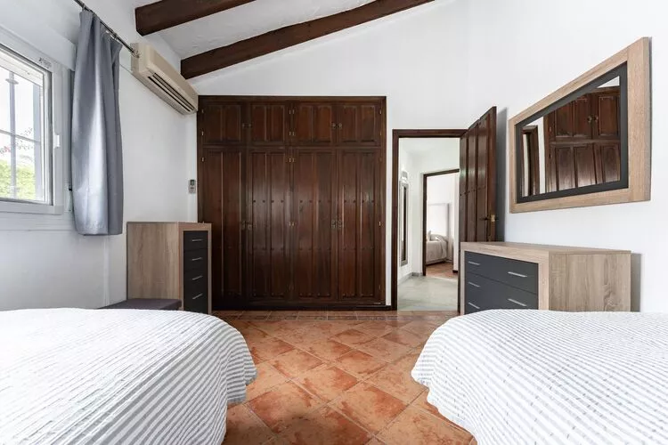 CT 283 - Faro's Doña Berta Apartment - Riviera del Sol-Bedroom