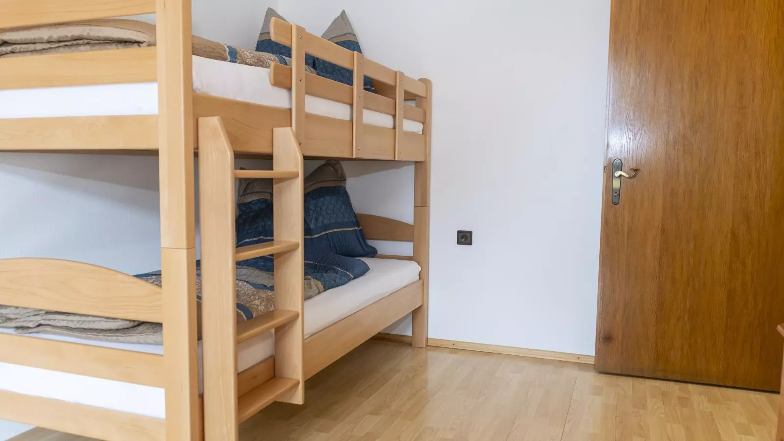 Bei Steiner-Bedroom