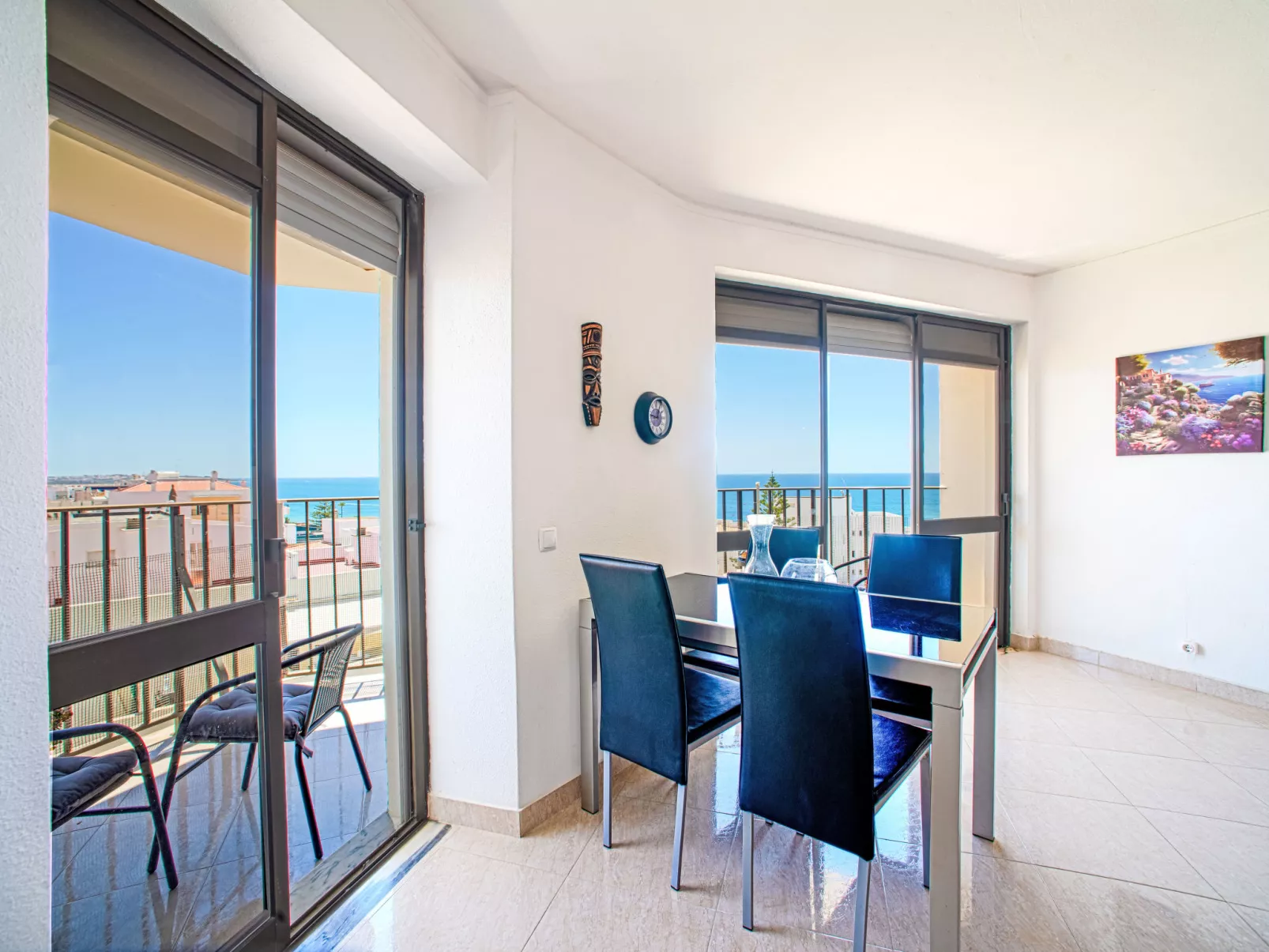 Fabulous Sea View-Inside