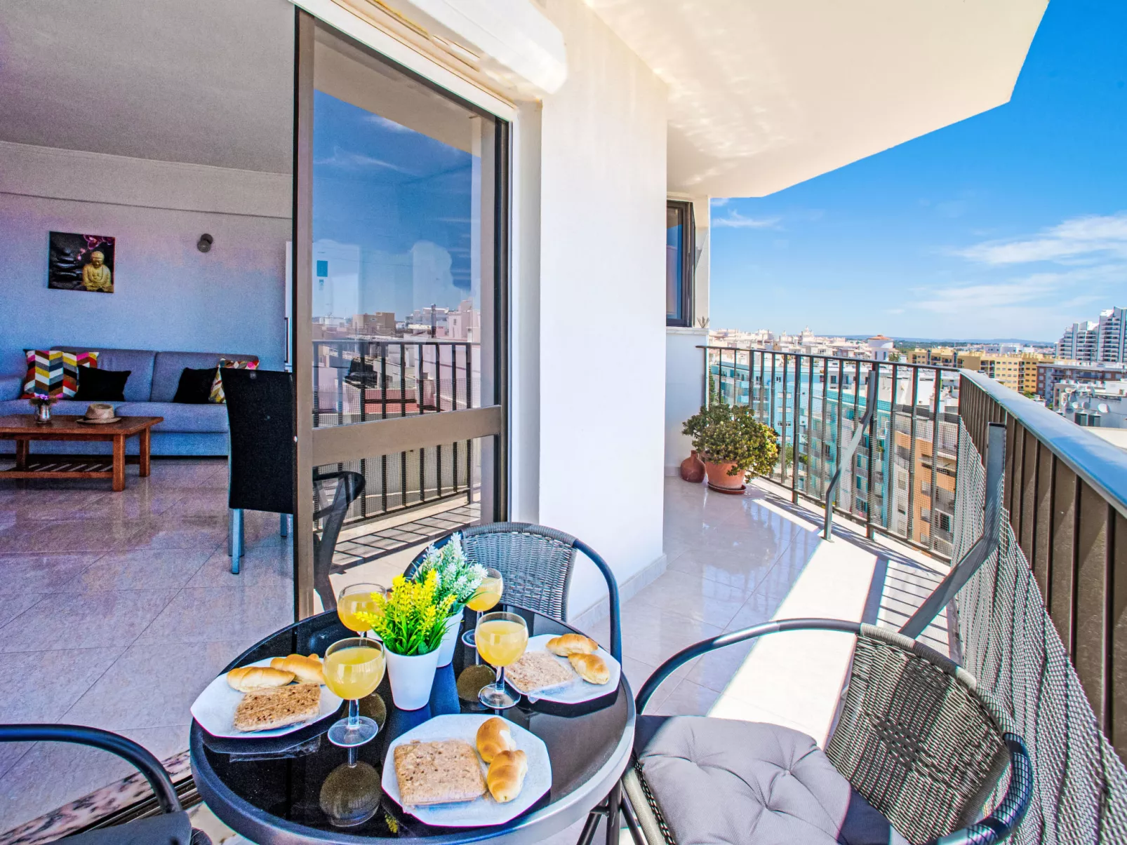Fabulous Sea View-Inside