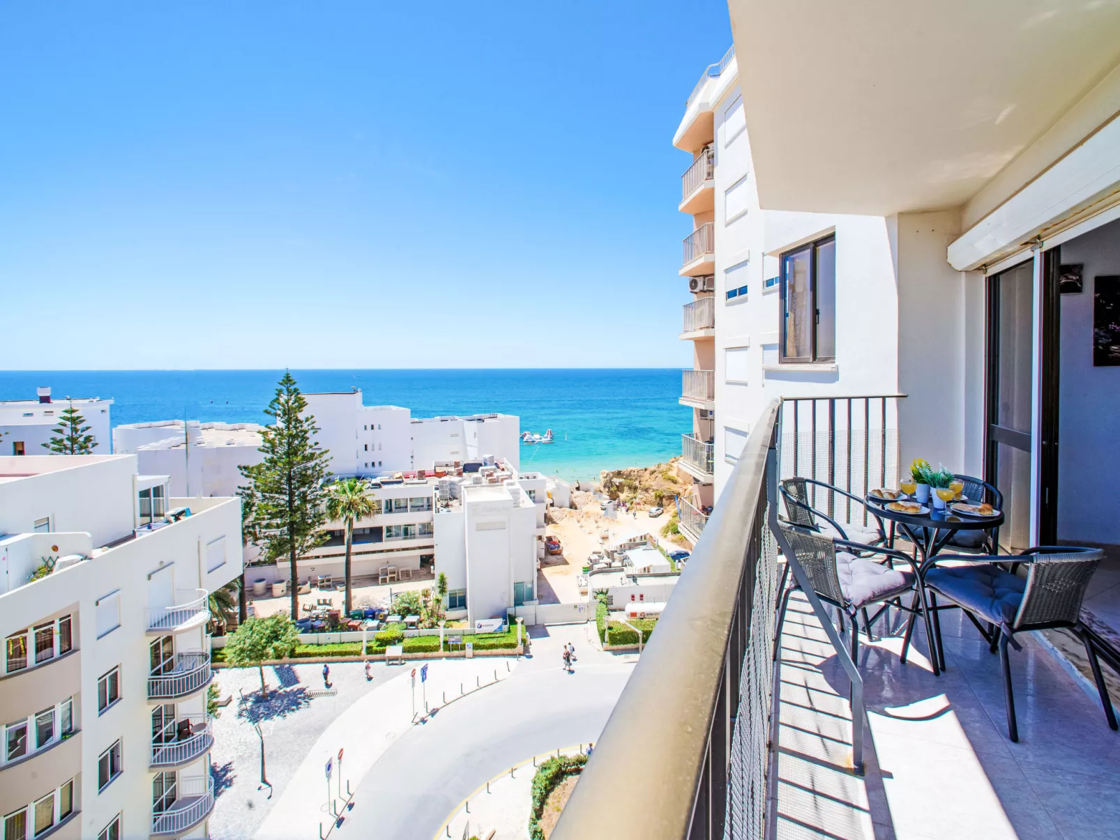 Fabulous Sea View-Inside
