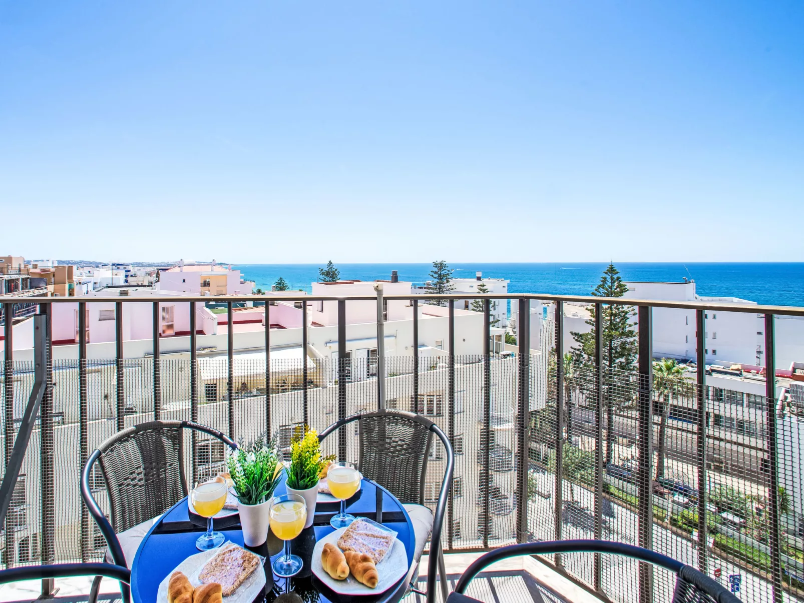 Fabulous Sea View-Inside