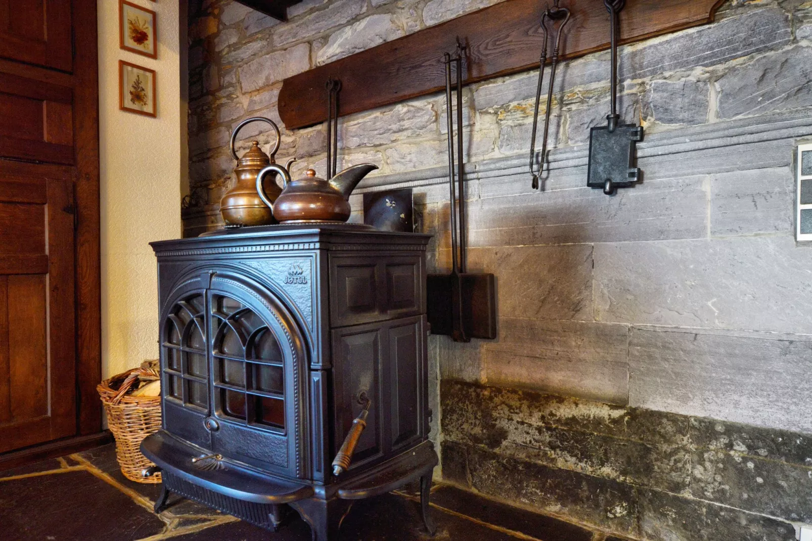 La Fleur des Bois-Living room