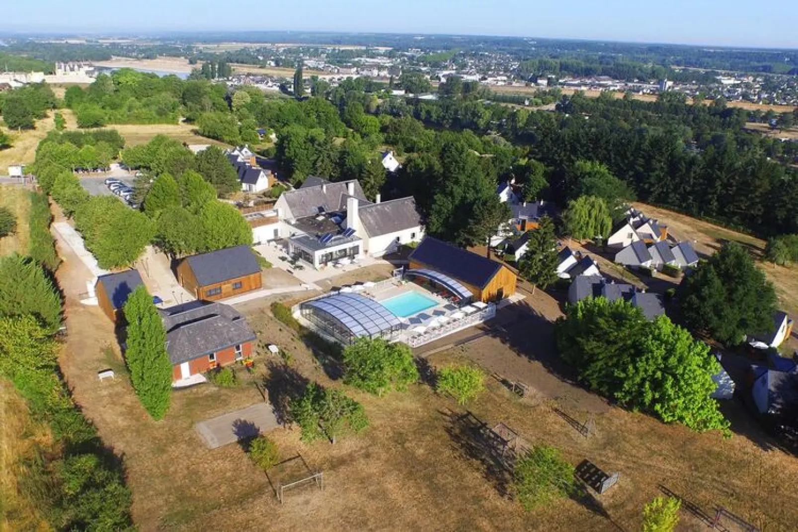 Holiday resort Amboise Les Châteaux de la Loire - Amboise // Gîte 4 pcs 8 pers et 1 bébé 2 salles d'eau-Extérieur été