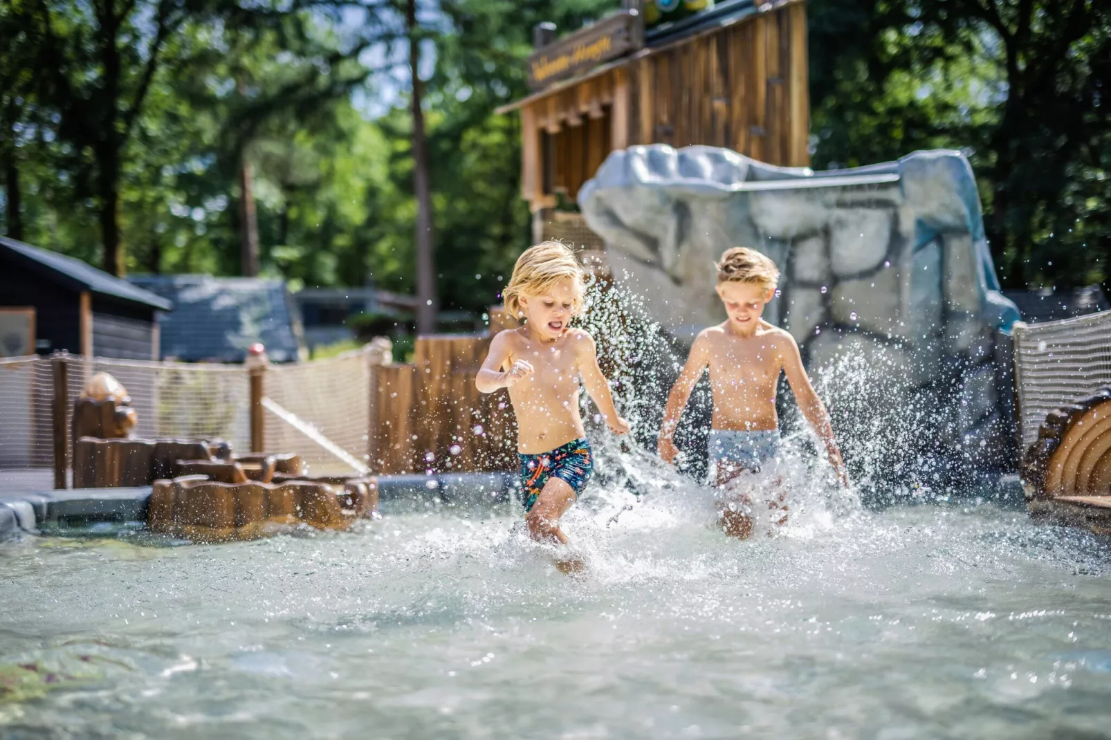 Vakantiepark De Rimboe & De Woeste Hoogte 3-Parkeinrichtungen