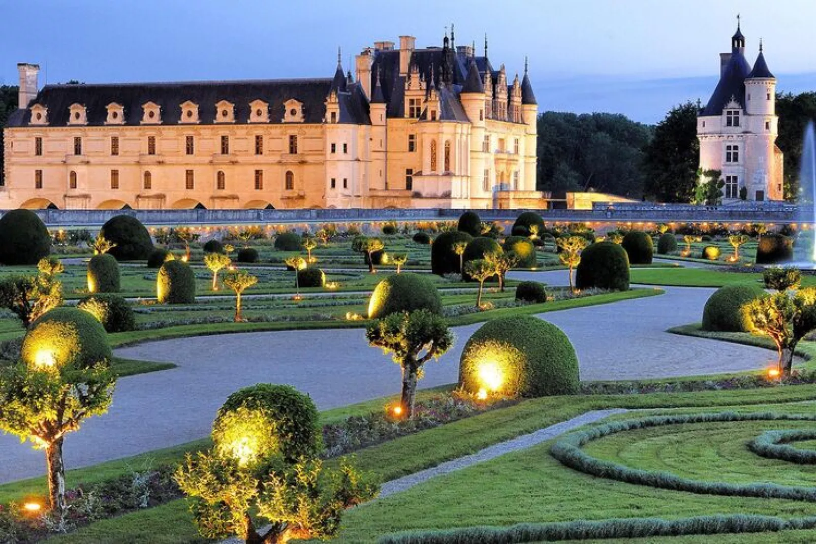 Holiday resort Amboise Les Châteaux de la Loire - Amboise // Gîte 4 pcs 8 pers et 1 bébé 2 salles d'eau-Extérieur été