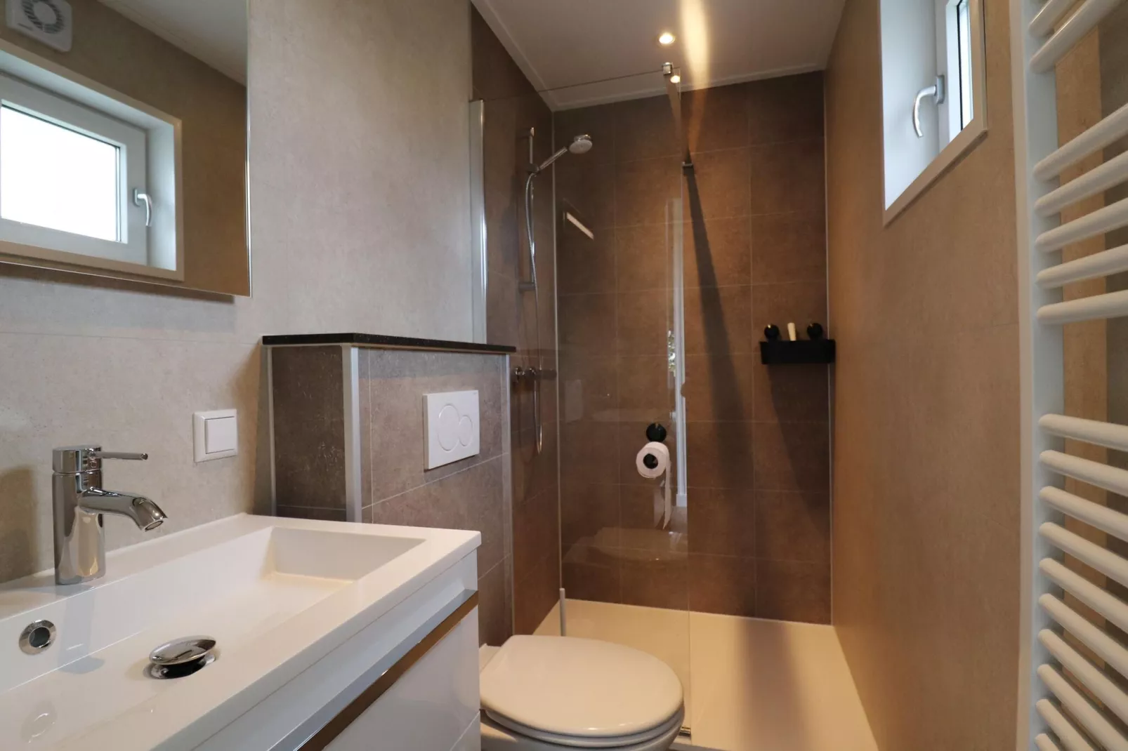 De Markestee chalet 6-Bathroom