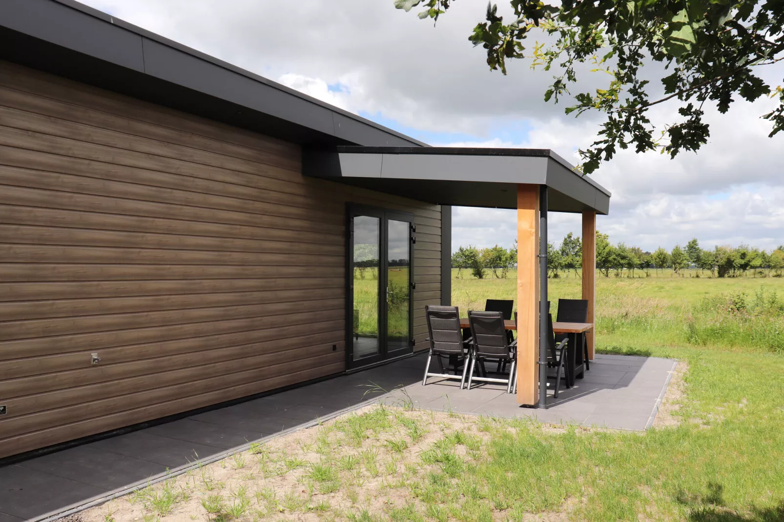 De Markestee chalet 6-Terrace balcony