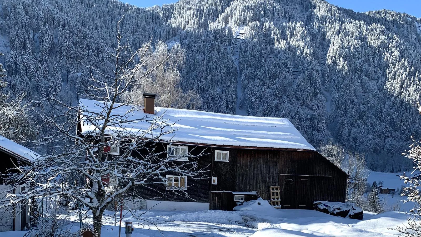 Bühelhus-Exterior winter