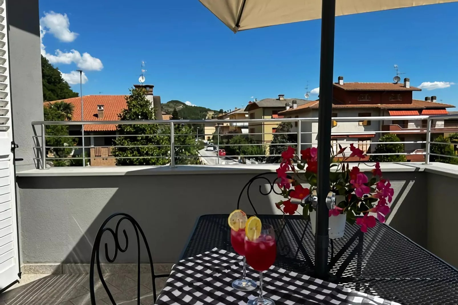 Mamma Oca-Terrace balcony