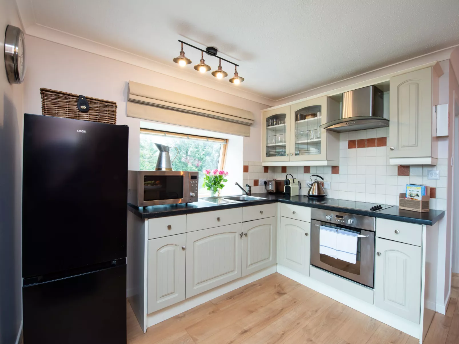 Highland View-Inside