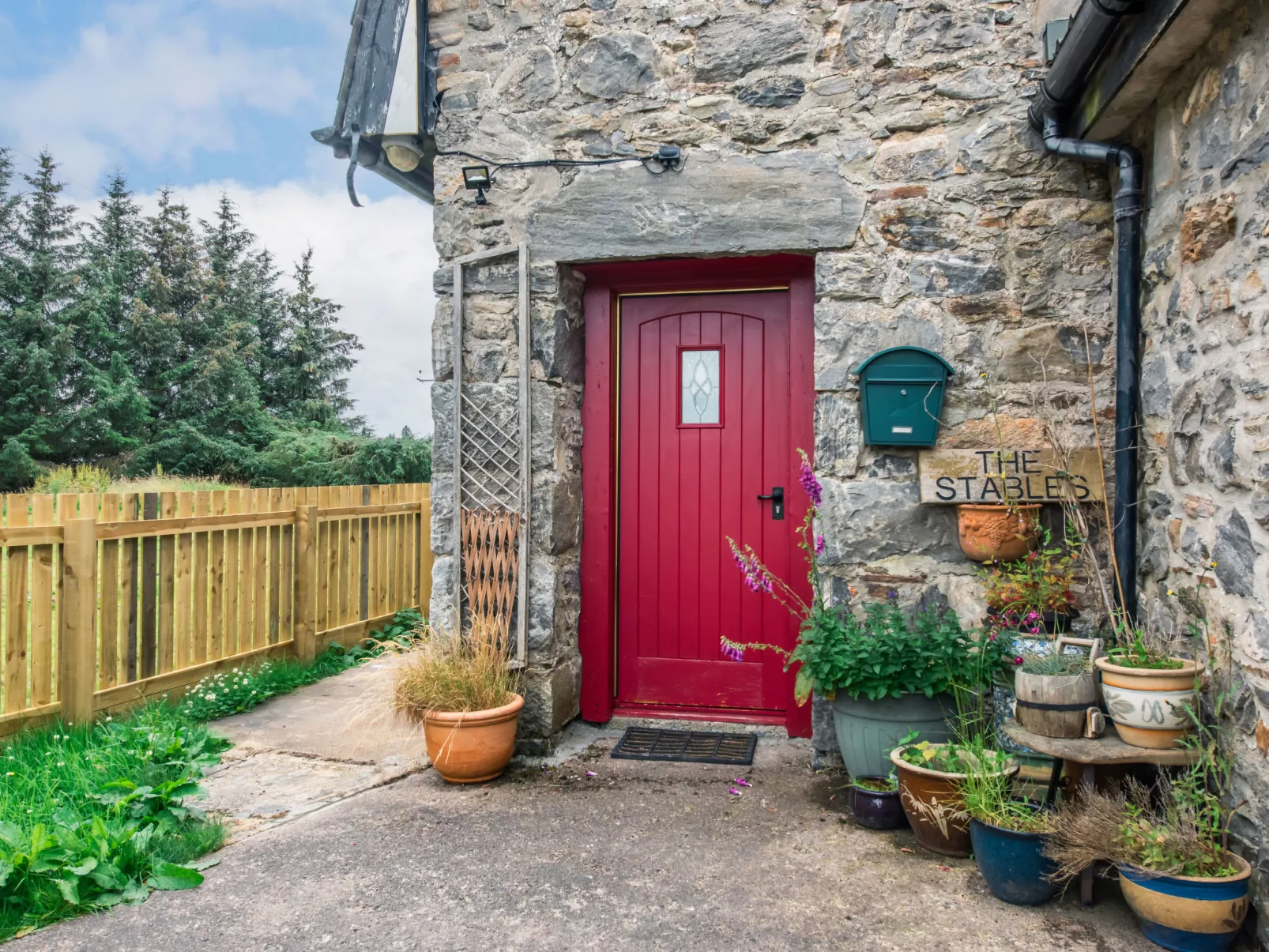 Highland View-Outside