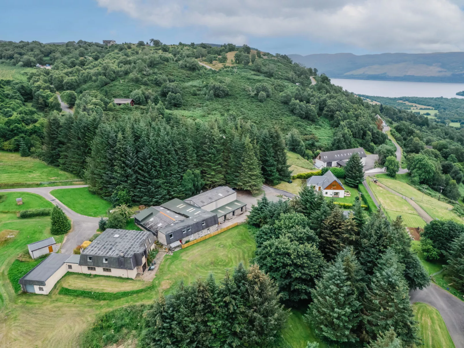 Highland View-Outside