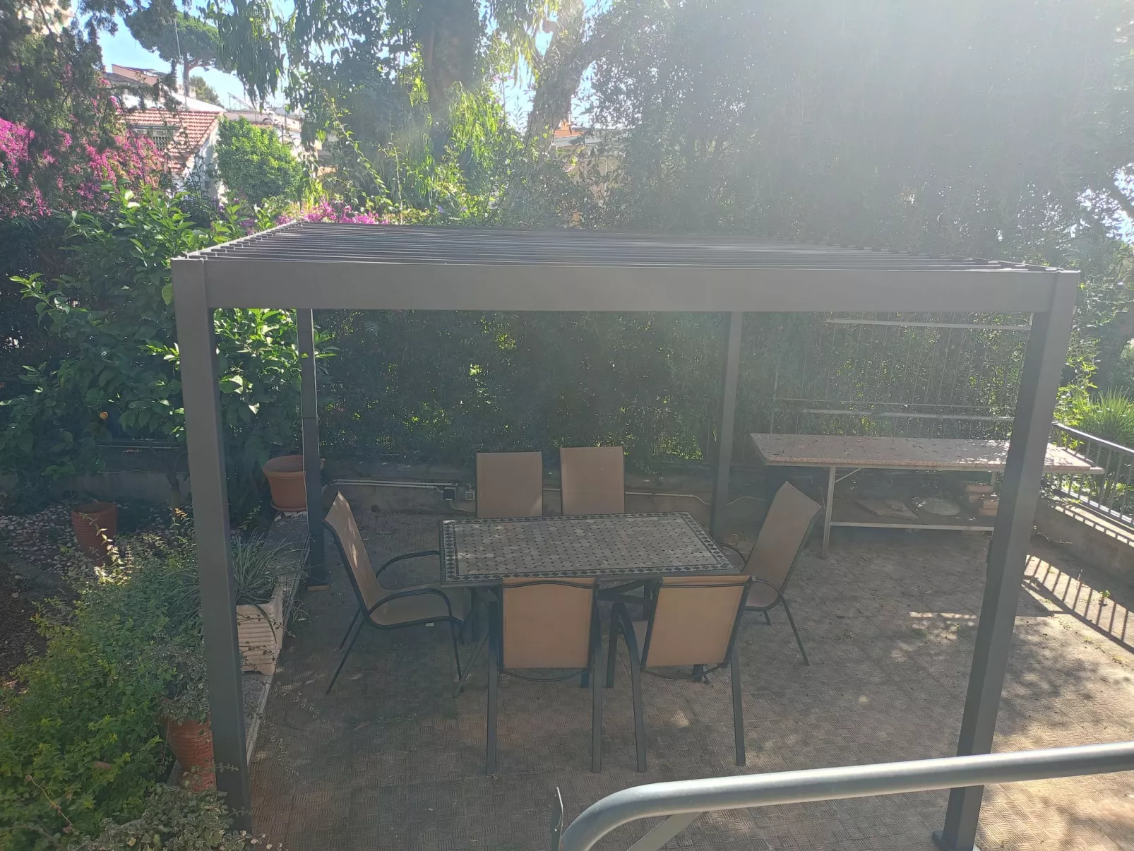 Bouganville-Outside
