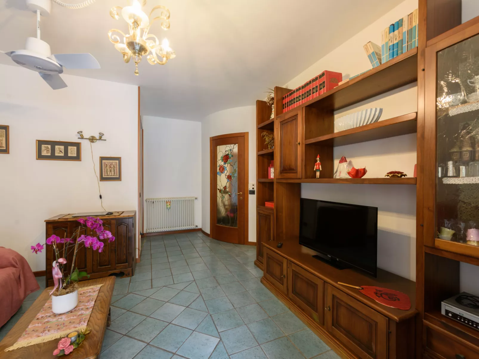 Le Rose di Rosanna-Inside